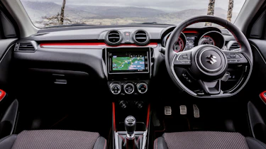 Suzuki Swift Sport - interior