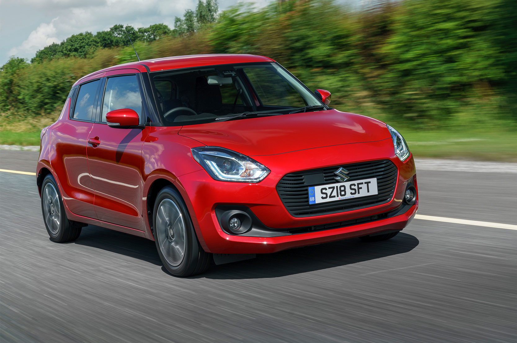 Suzuki Swift SZ5 - front