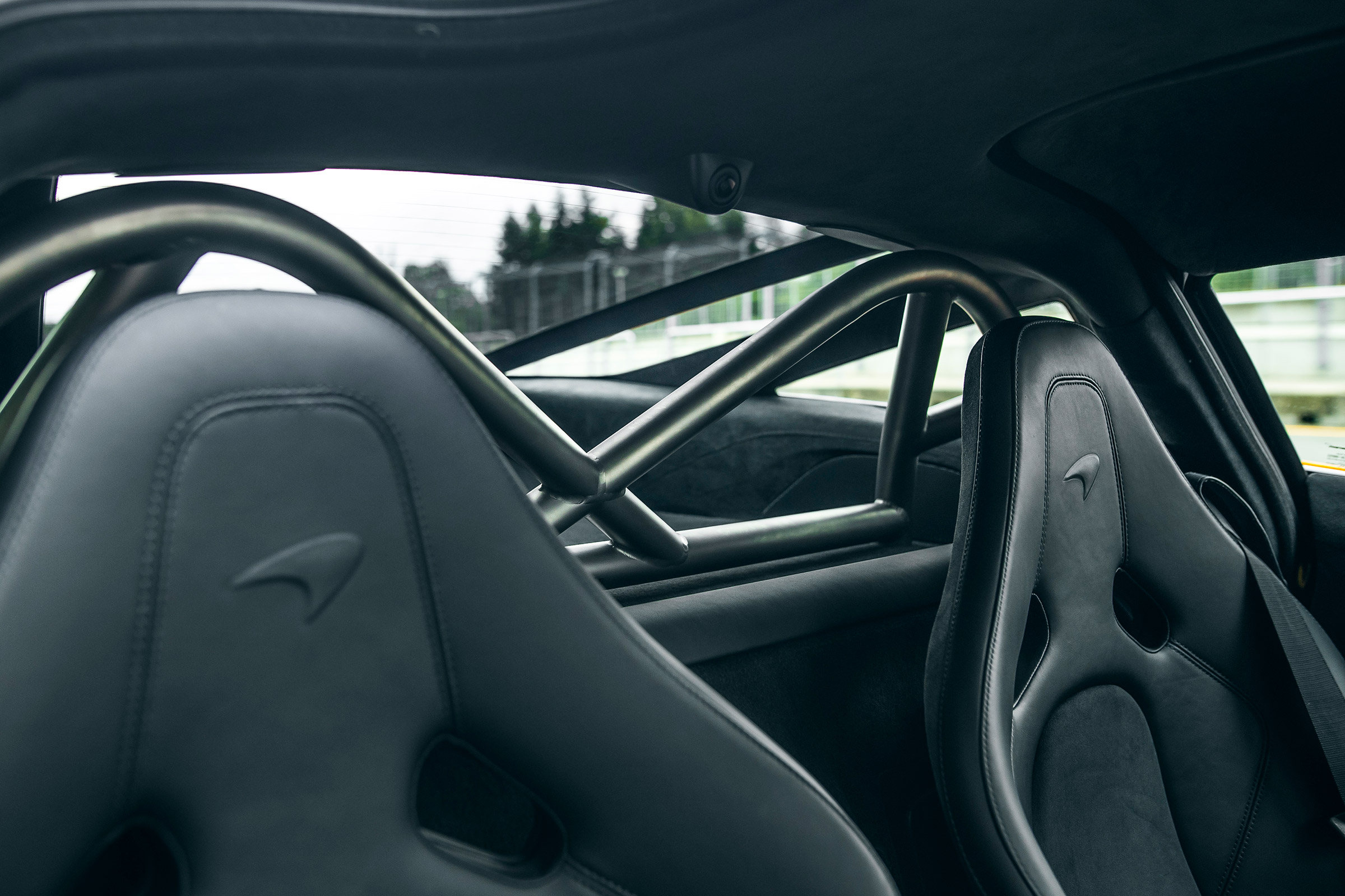 McLaren 720S track pack - Titanium bar