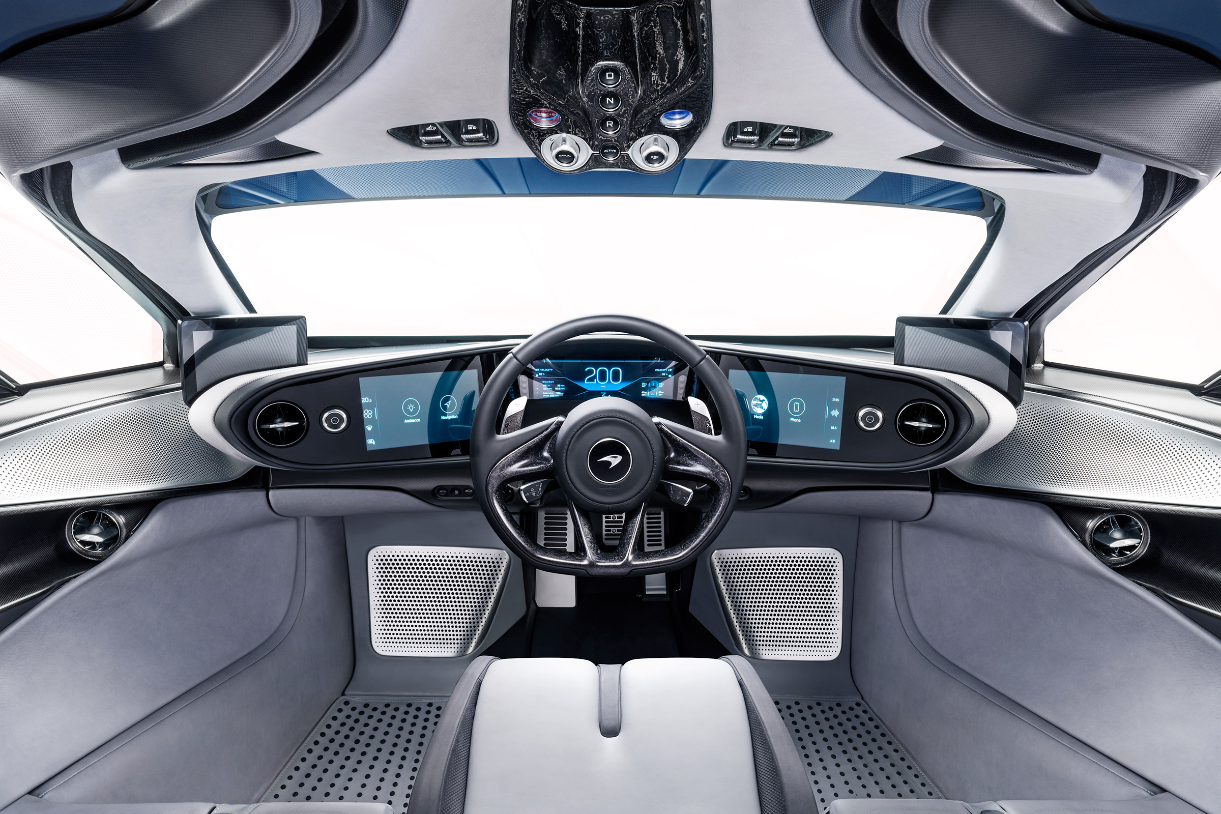 McLaren Speedtail - dash
