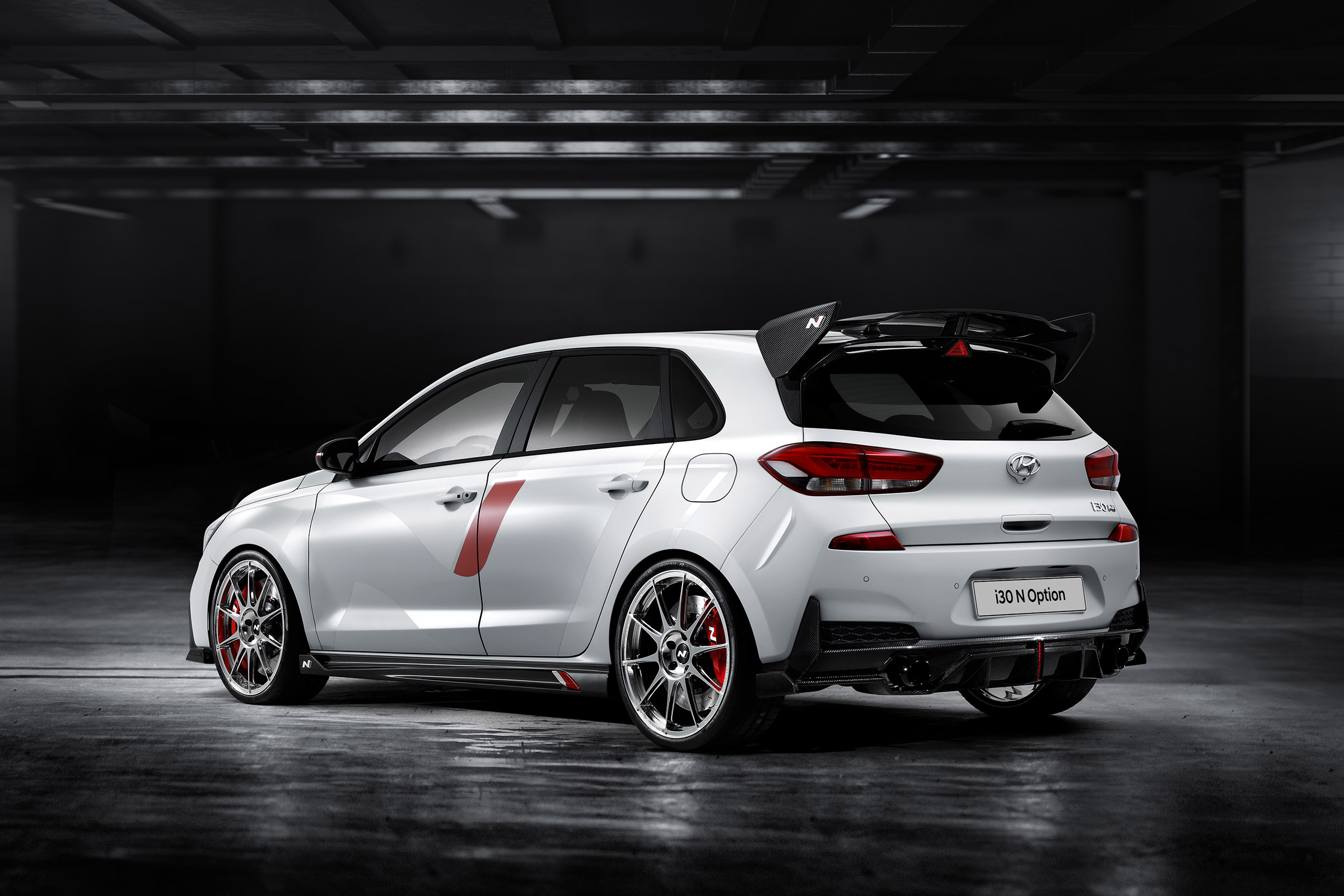 Hyundai i30 N Option Pack - paris rear quarter