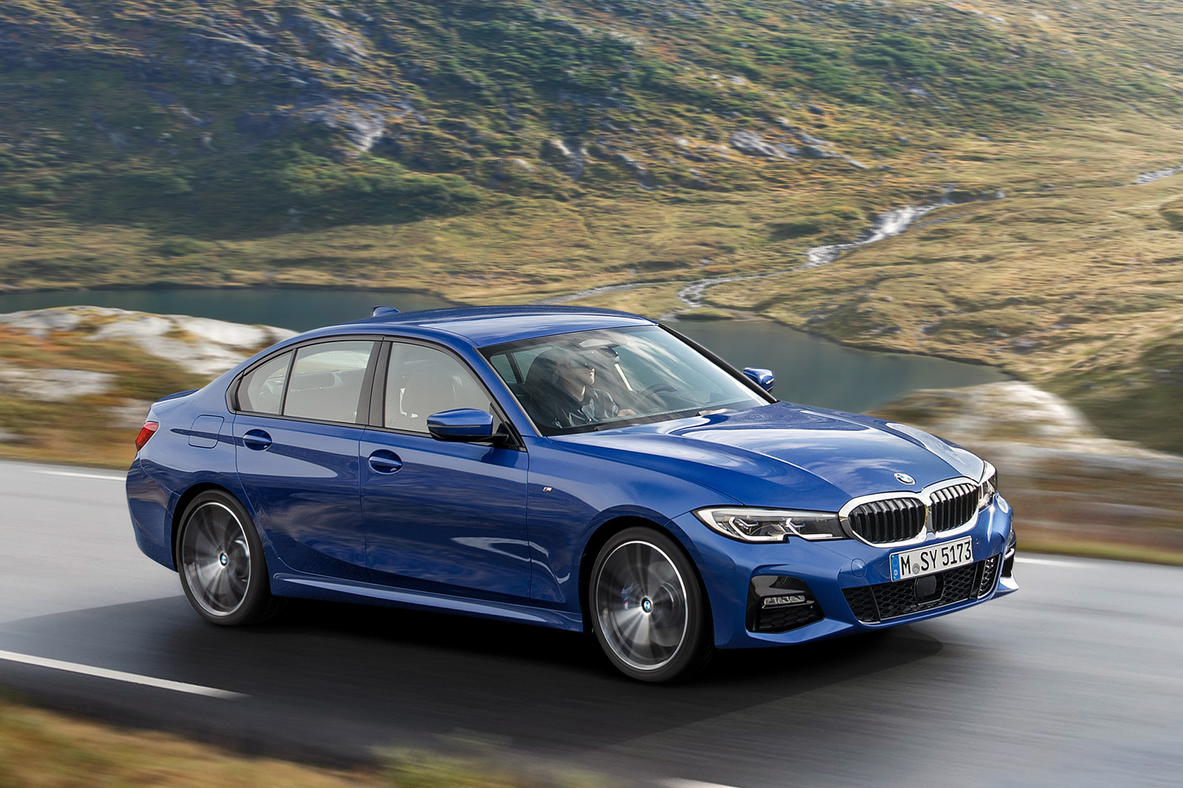 BMW 3-series G20 revealed - M Sport front quarter