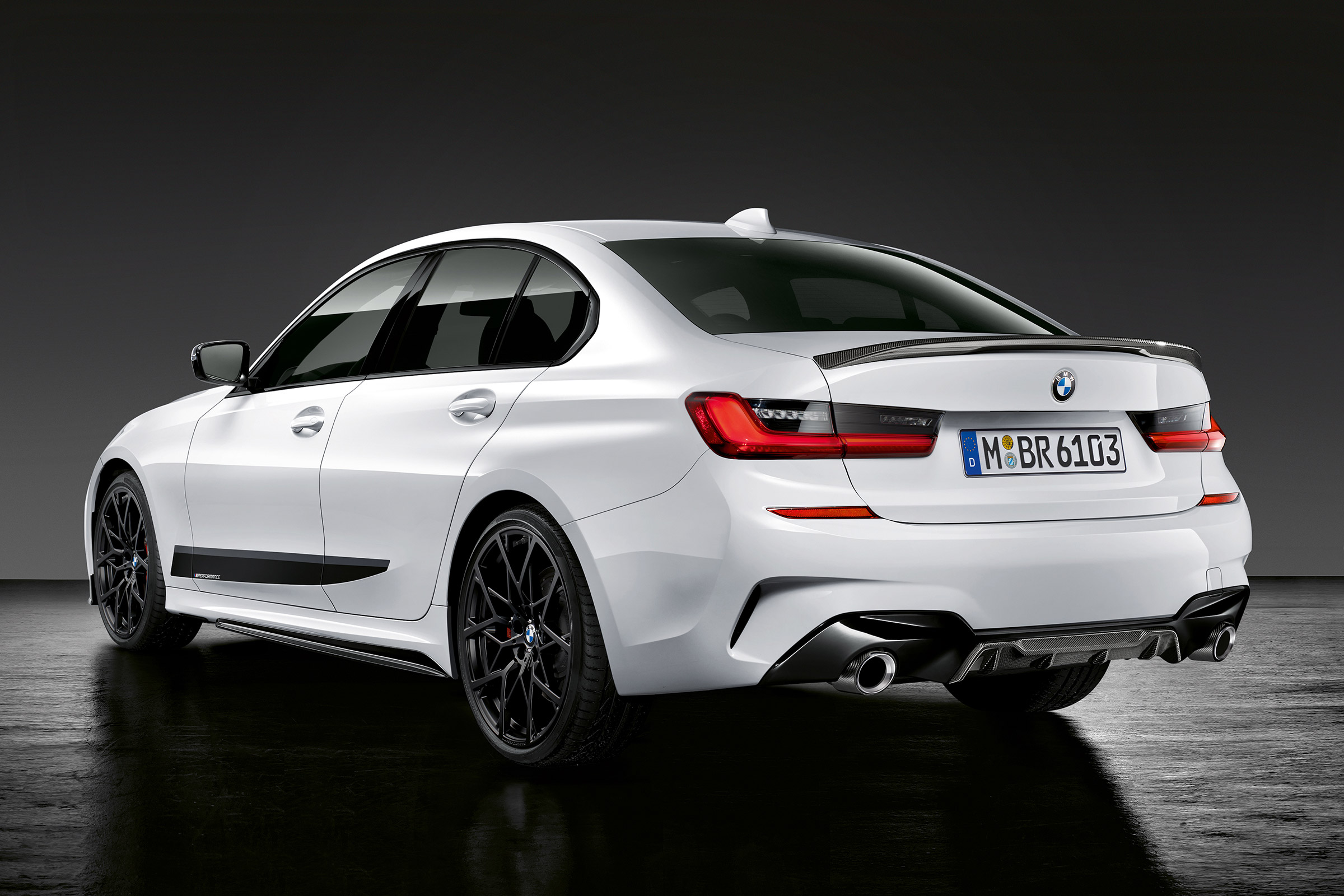 BMW 3-series G20 M Performance parts - rear quarter