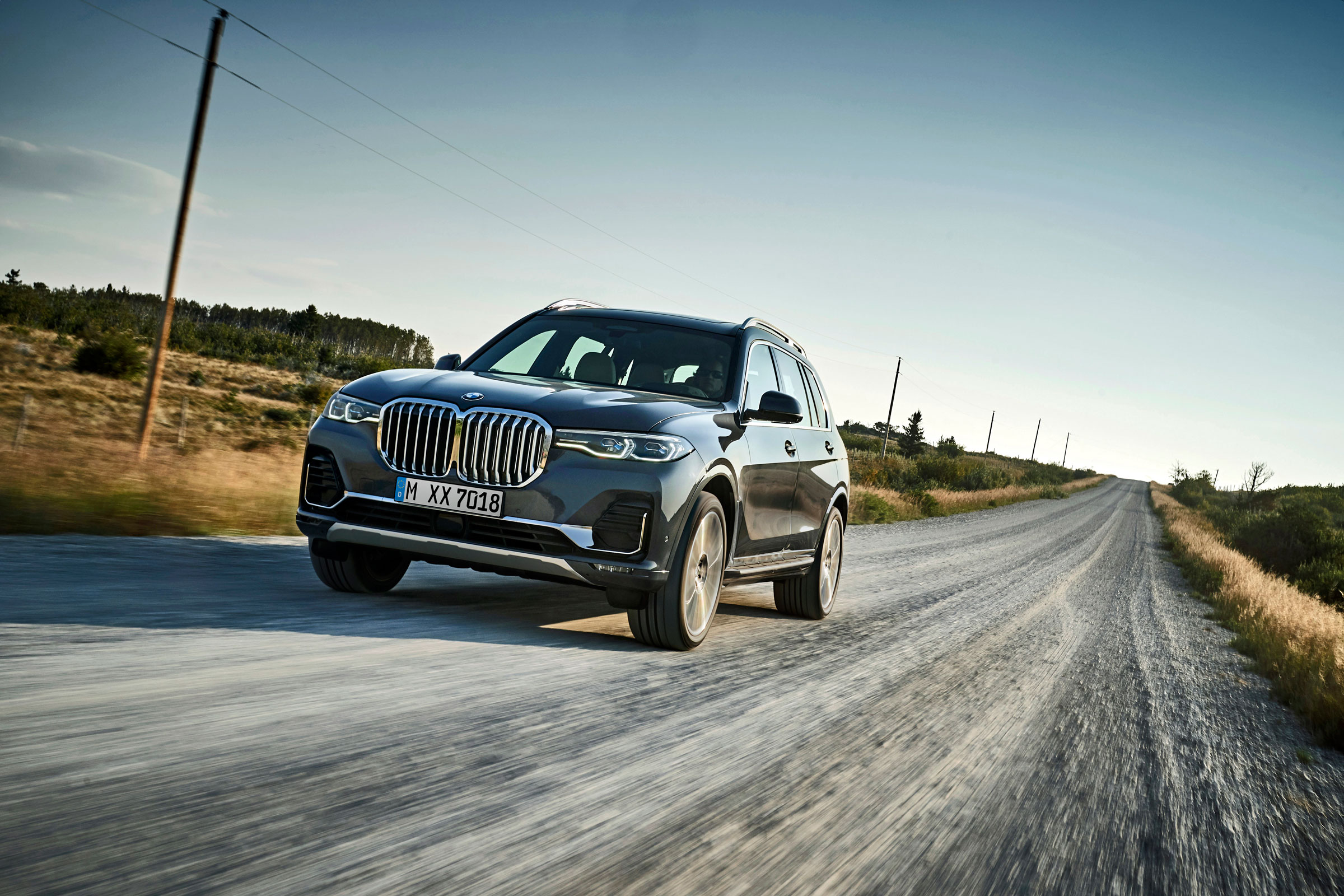 BMW X7 - front