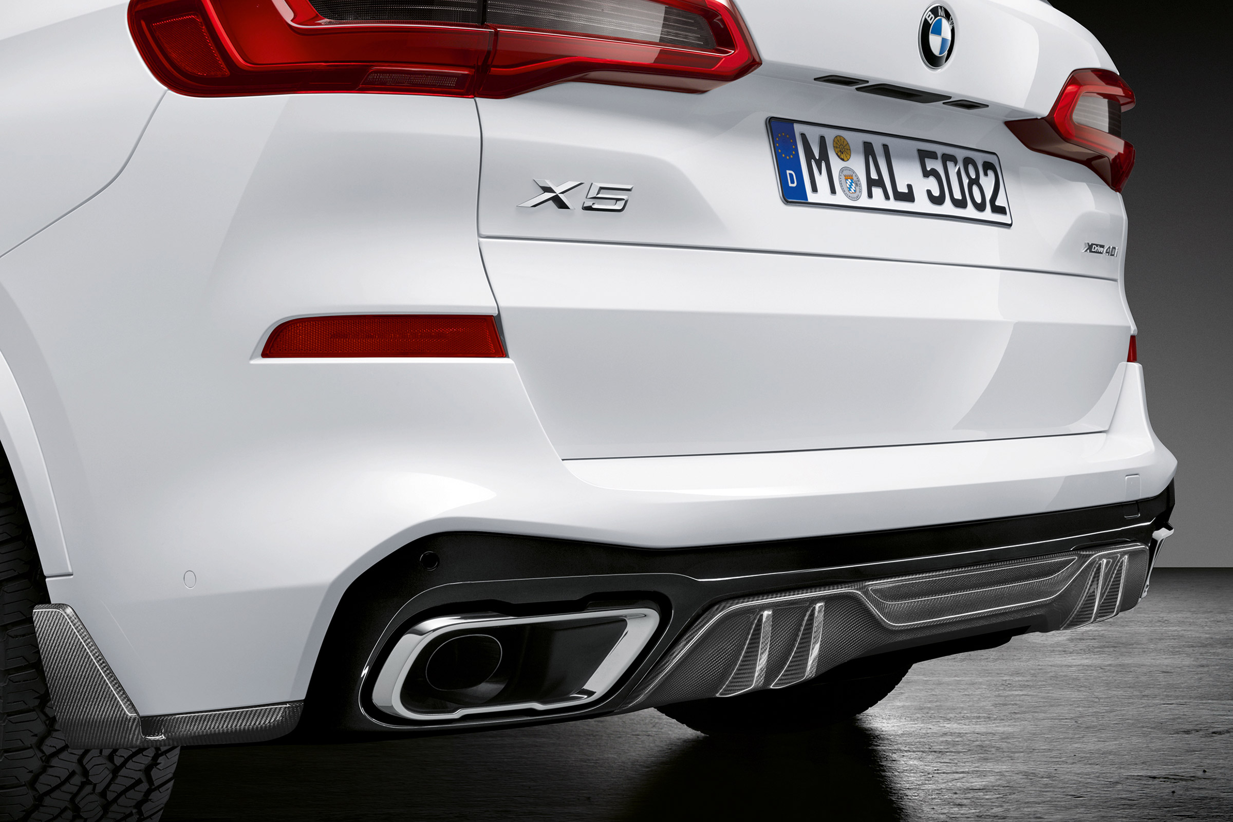 BMW X5 M Performance parts - tail