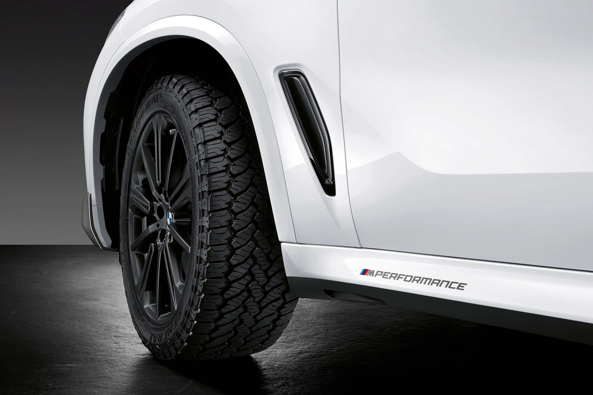 BMW X5 M Performance parts - tyres