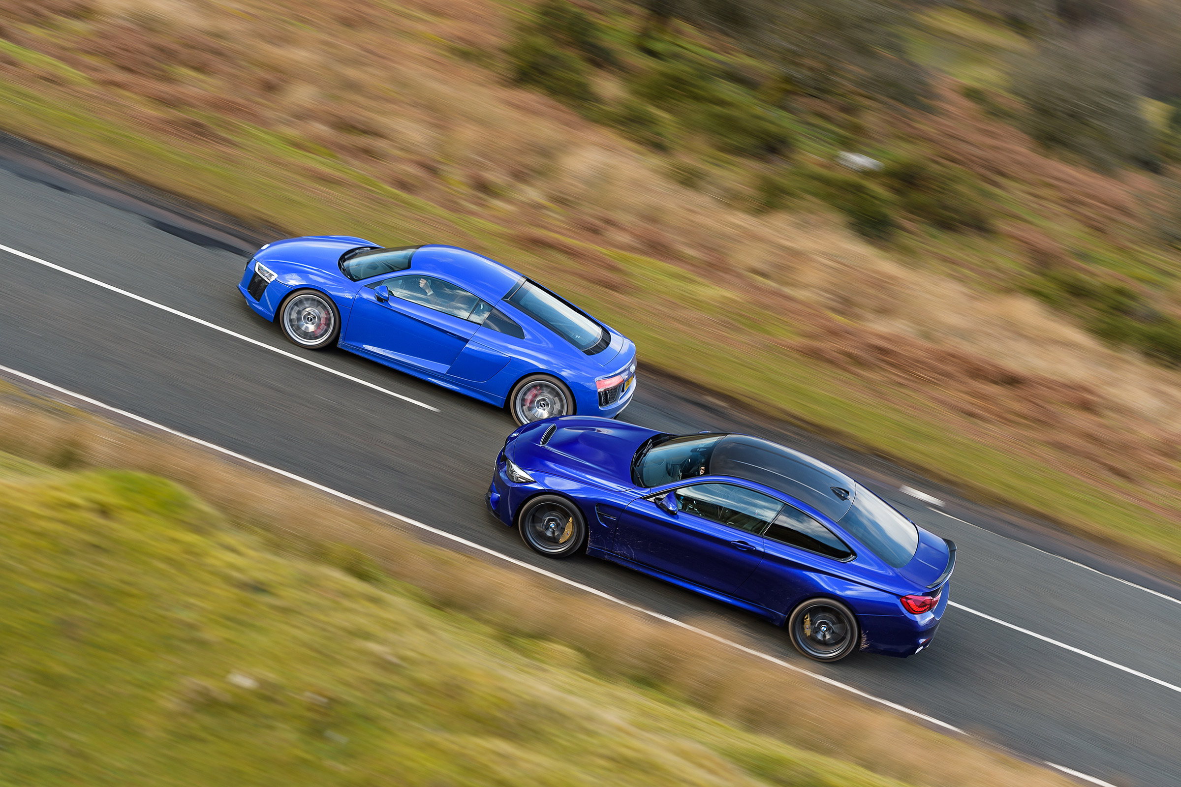 R8 RWS vs BMW M4 CS - twin