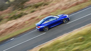 R8 RWS vs BMW M4 CS - pan