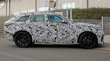 Range Rover Velar SVR proto - side