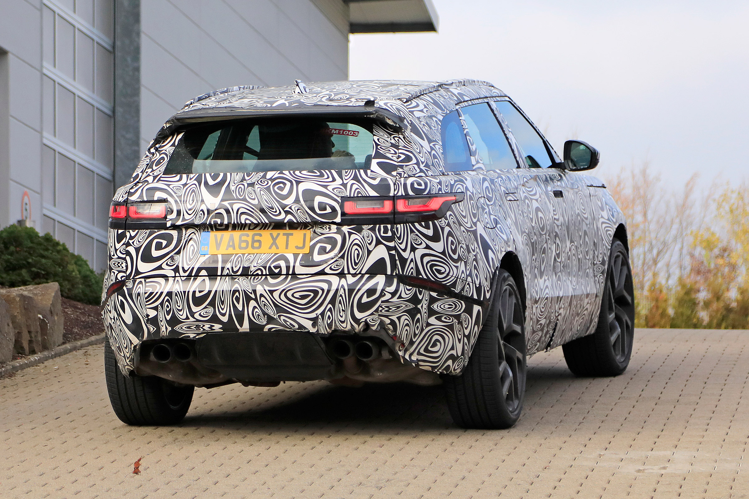 Range Rover Velar SVR proto - rear