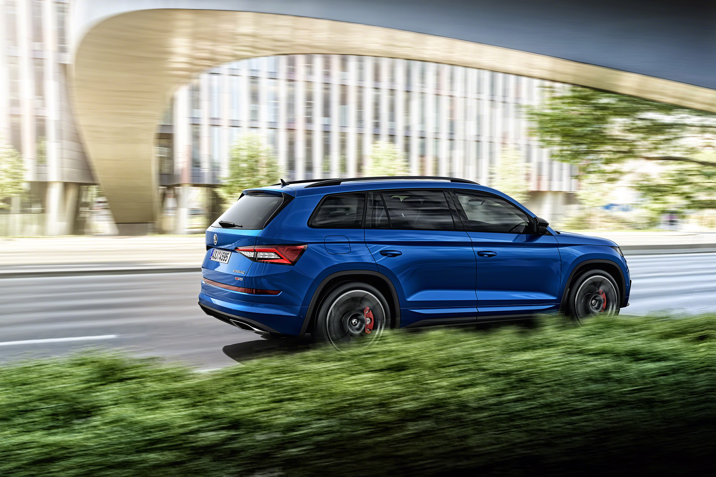 Skoda Kodiaq vRS revealed - side
