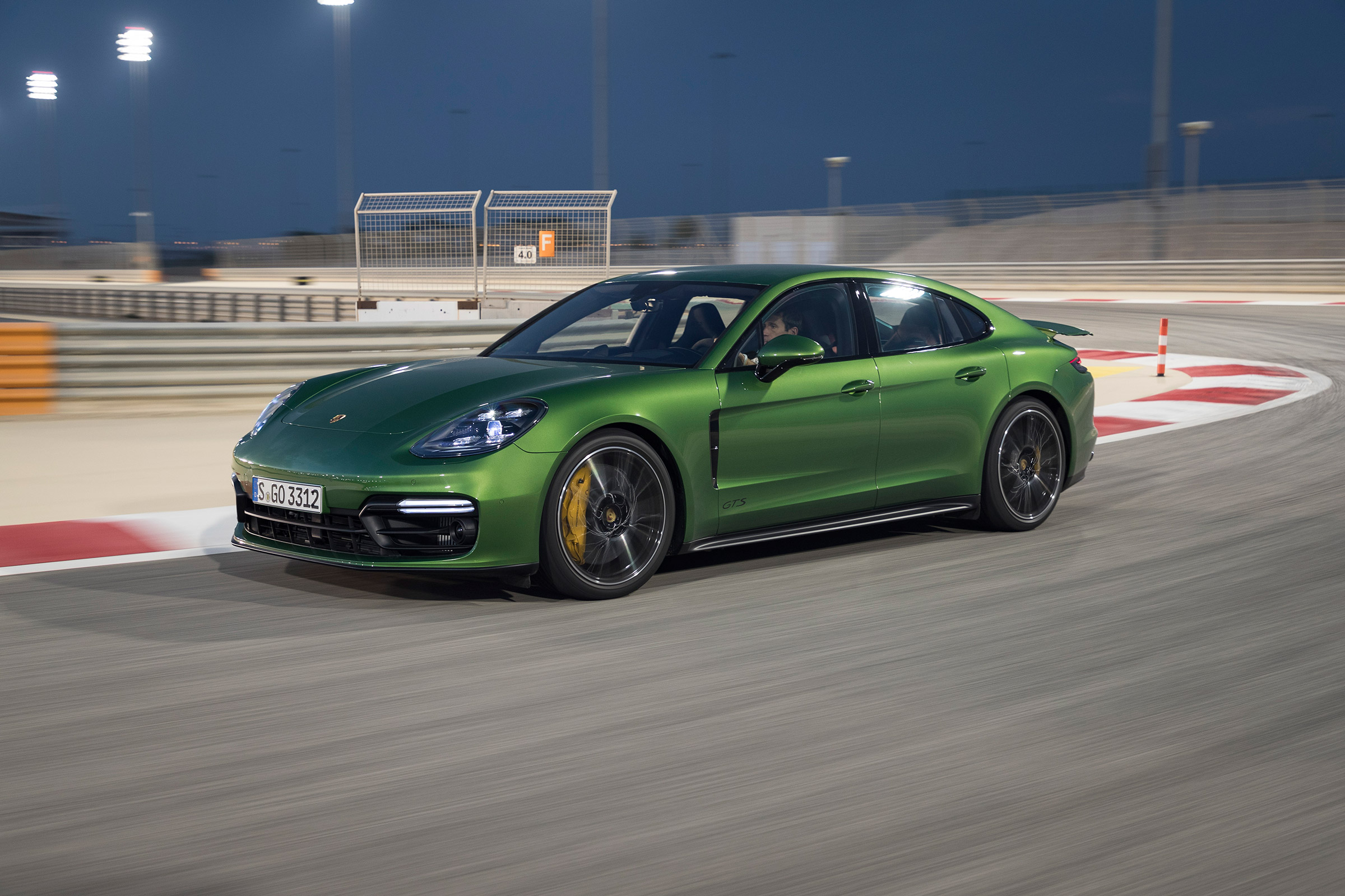 Porsche Panamera GTS - front quarter