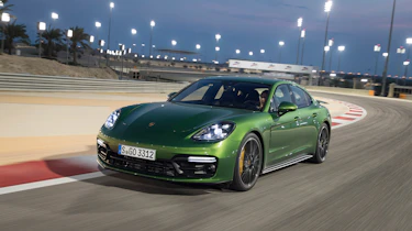 Porsche Panamera GTS - front