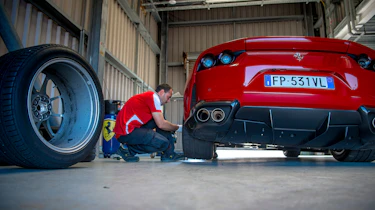 Ferrari 812 Superfast Anglesey - tyres