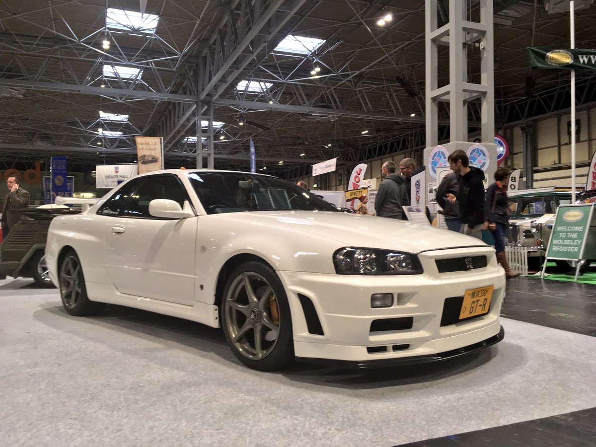 Nissan Skyline GT-R (R34)