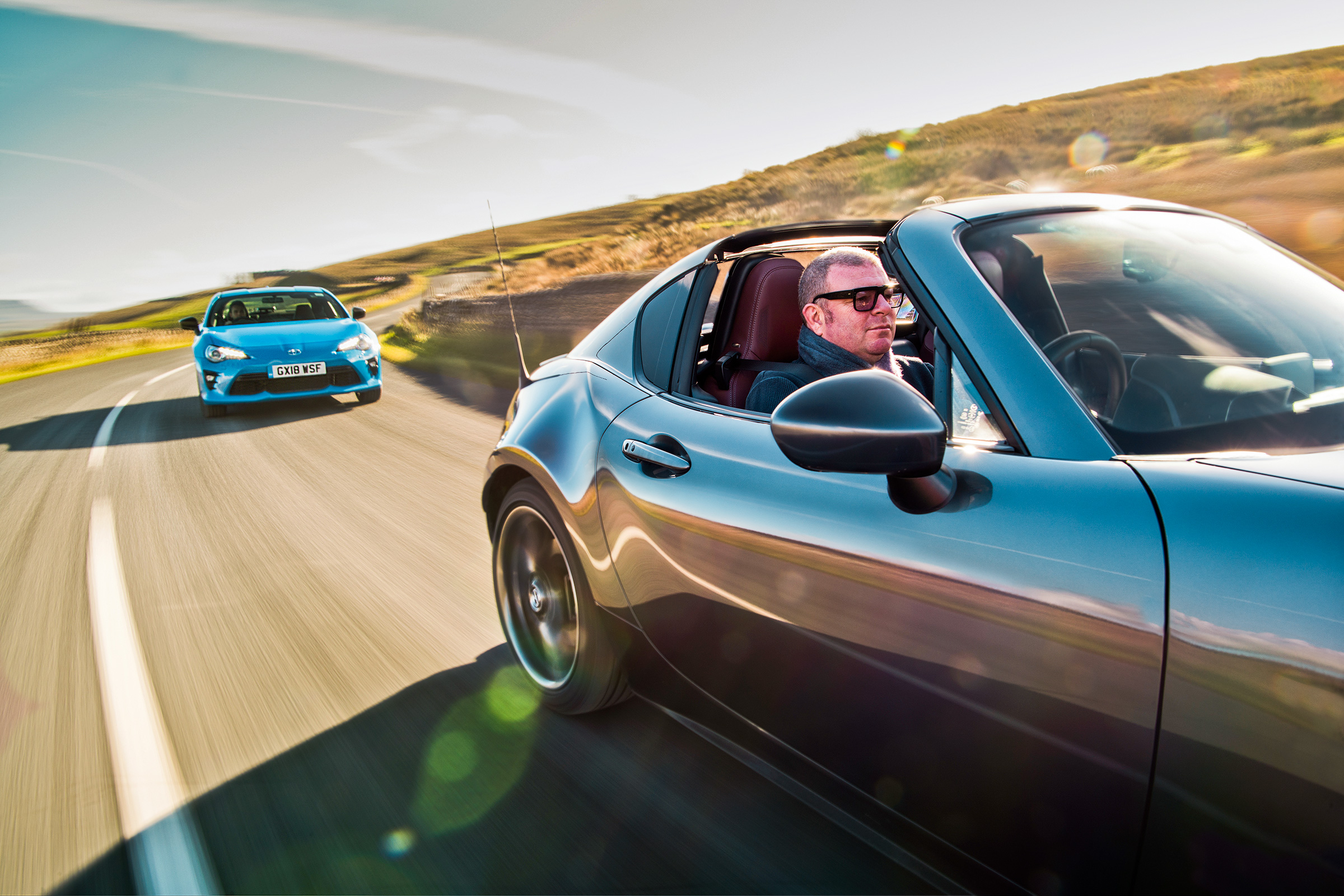 Mazda MX-5 vs Toyota GT86 front tracking