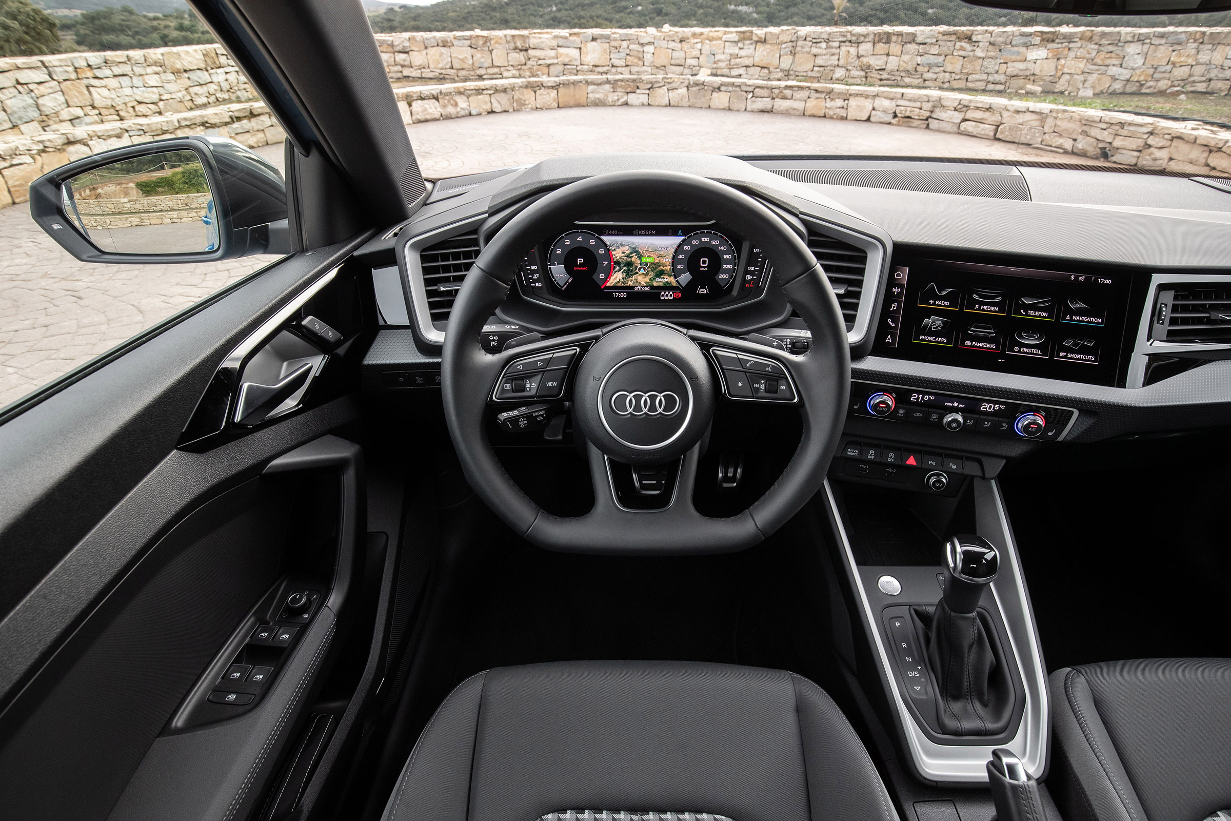 Audi A1 First Edition - teal interior