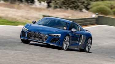 Audi R8 facelift review - cornering