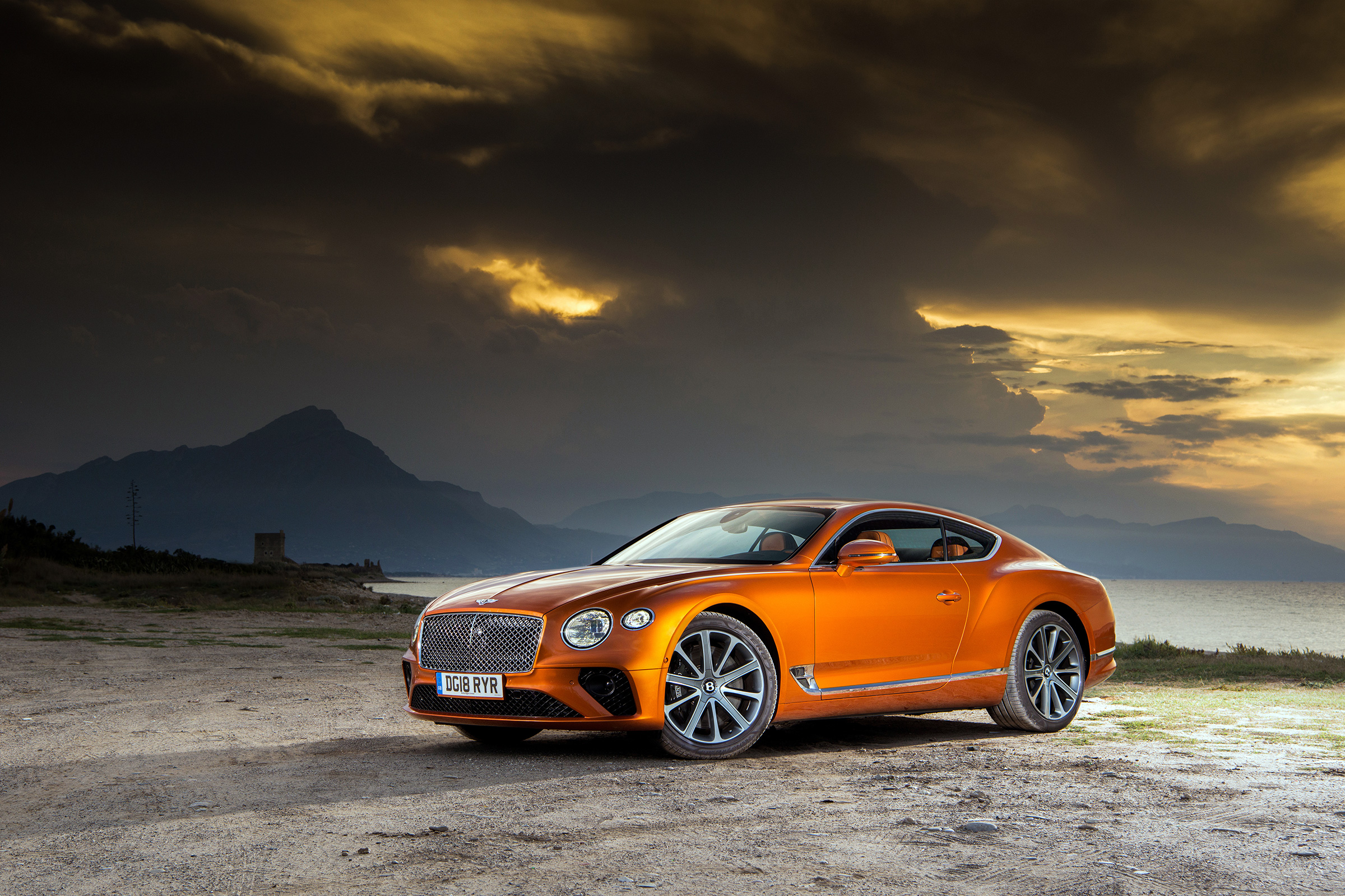 Bentley Continental GT - front three quarters  