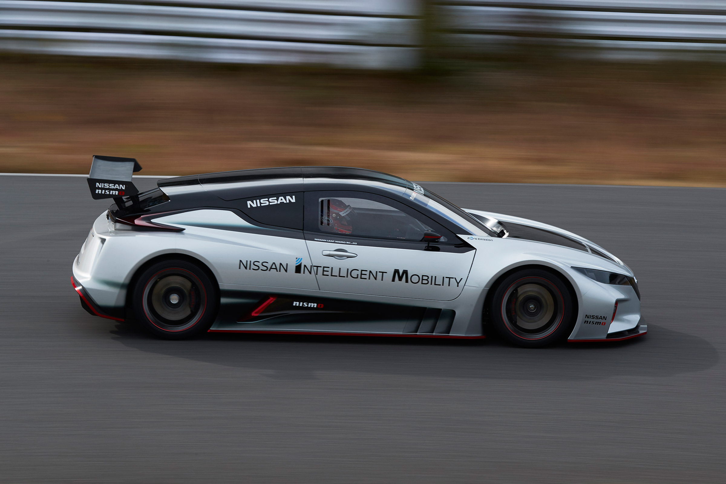 Leaf Nismo RC - side