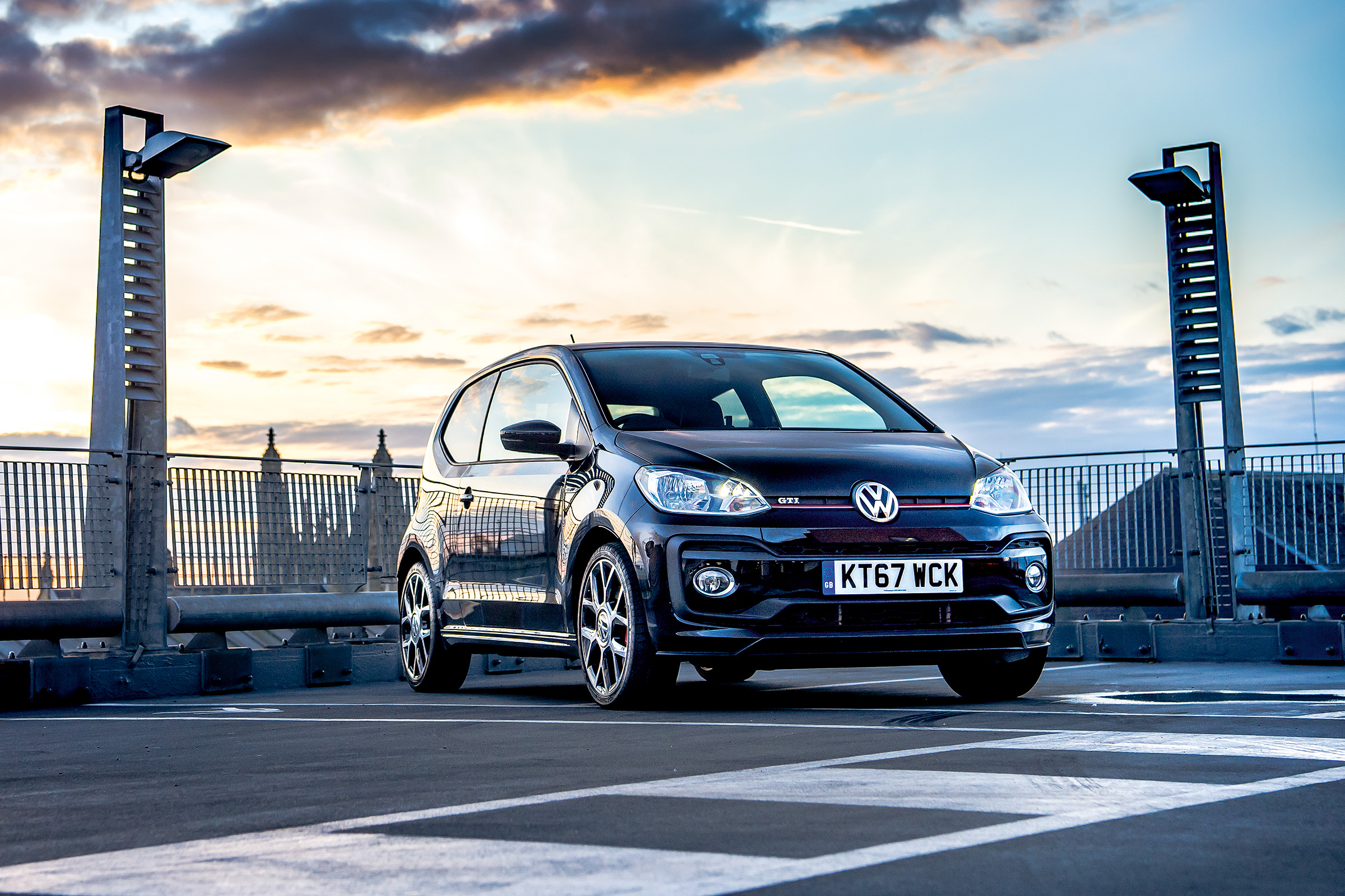 Volkswagen Up GTI front