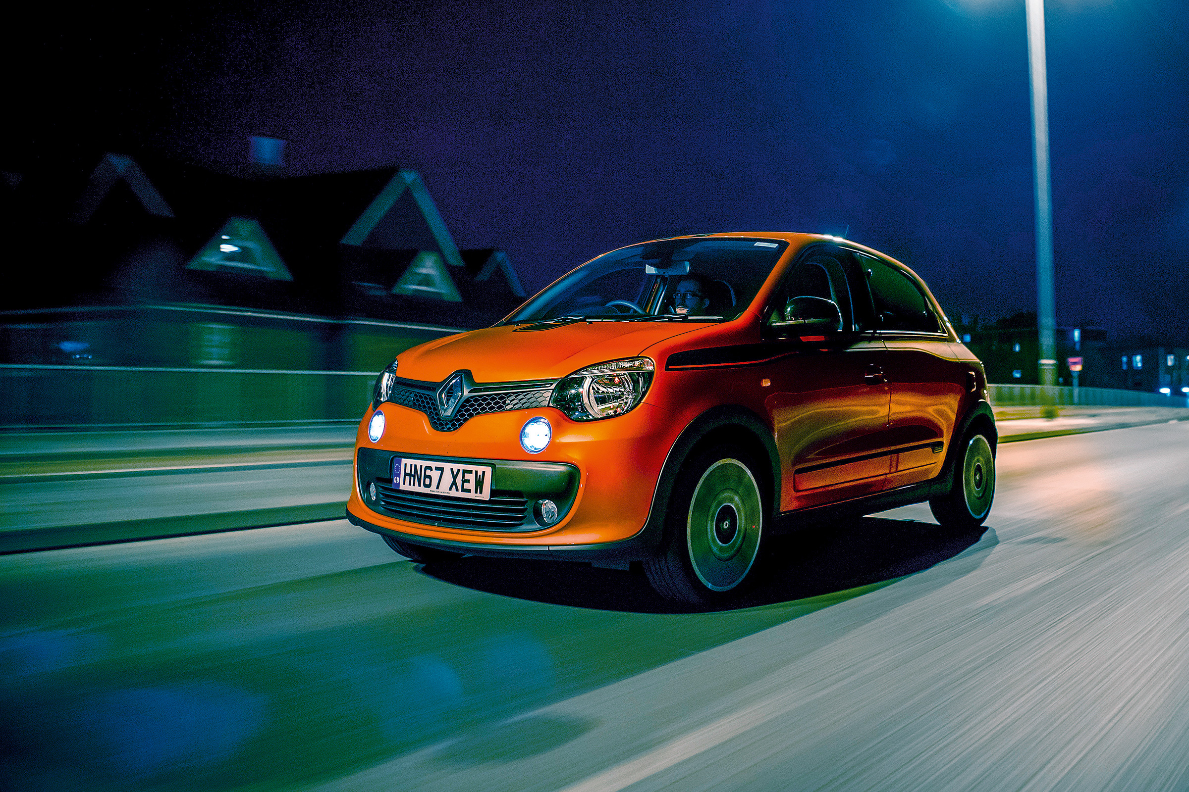 Renault Twingo GT front roller
