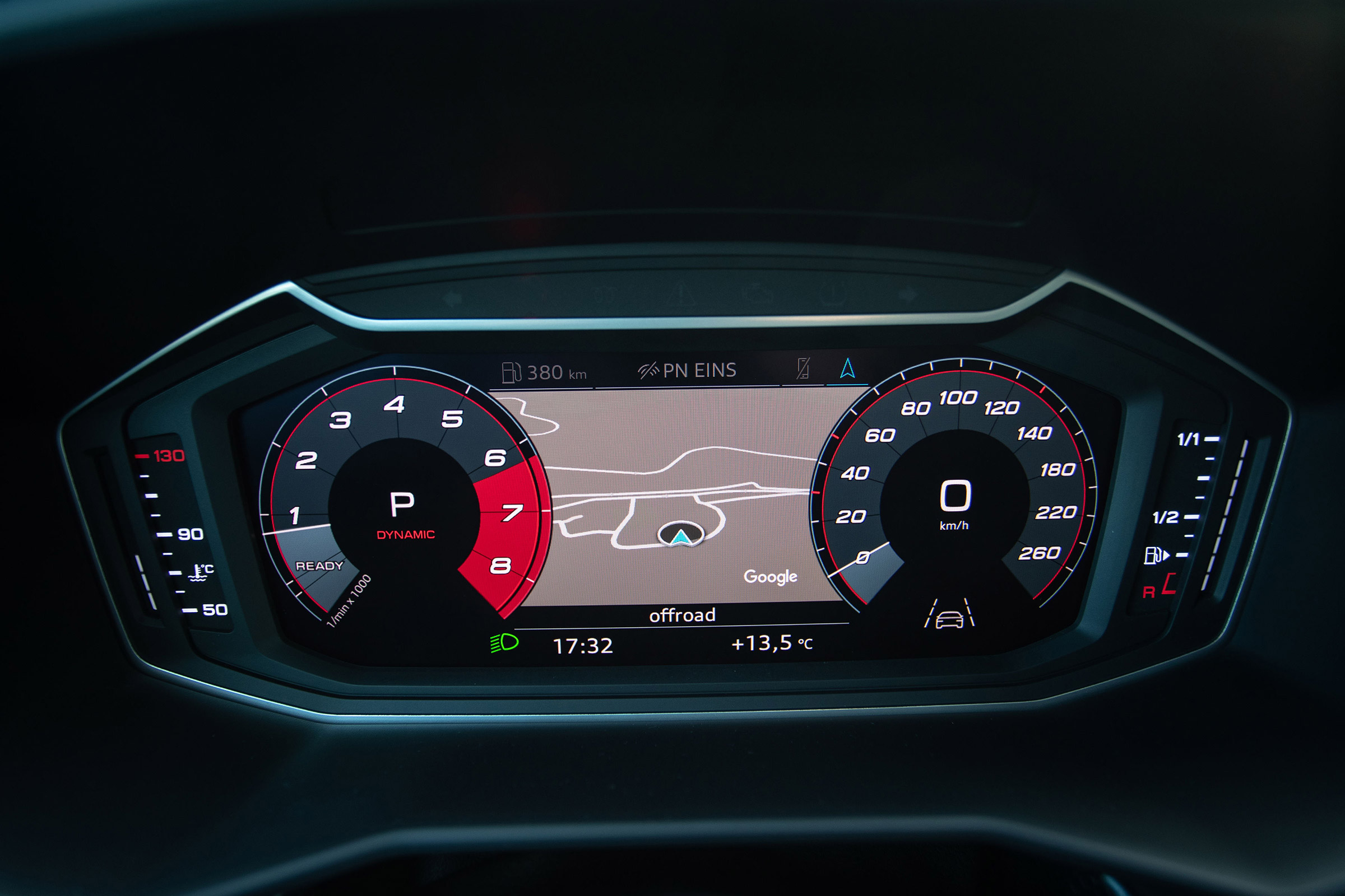 Audi A1 First Edition - blue dials