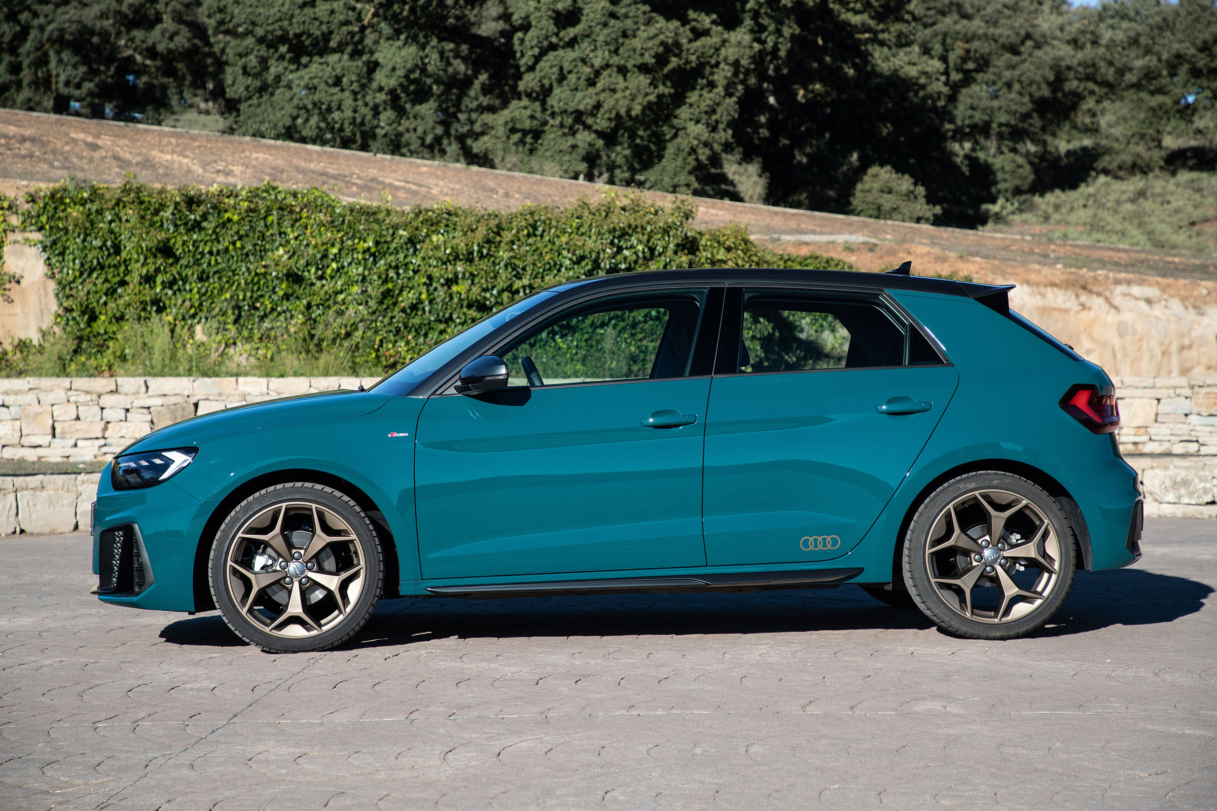 Audi A1 First Edition - teal profile