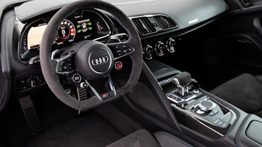 Audi R8 facelift review - interior