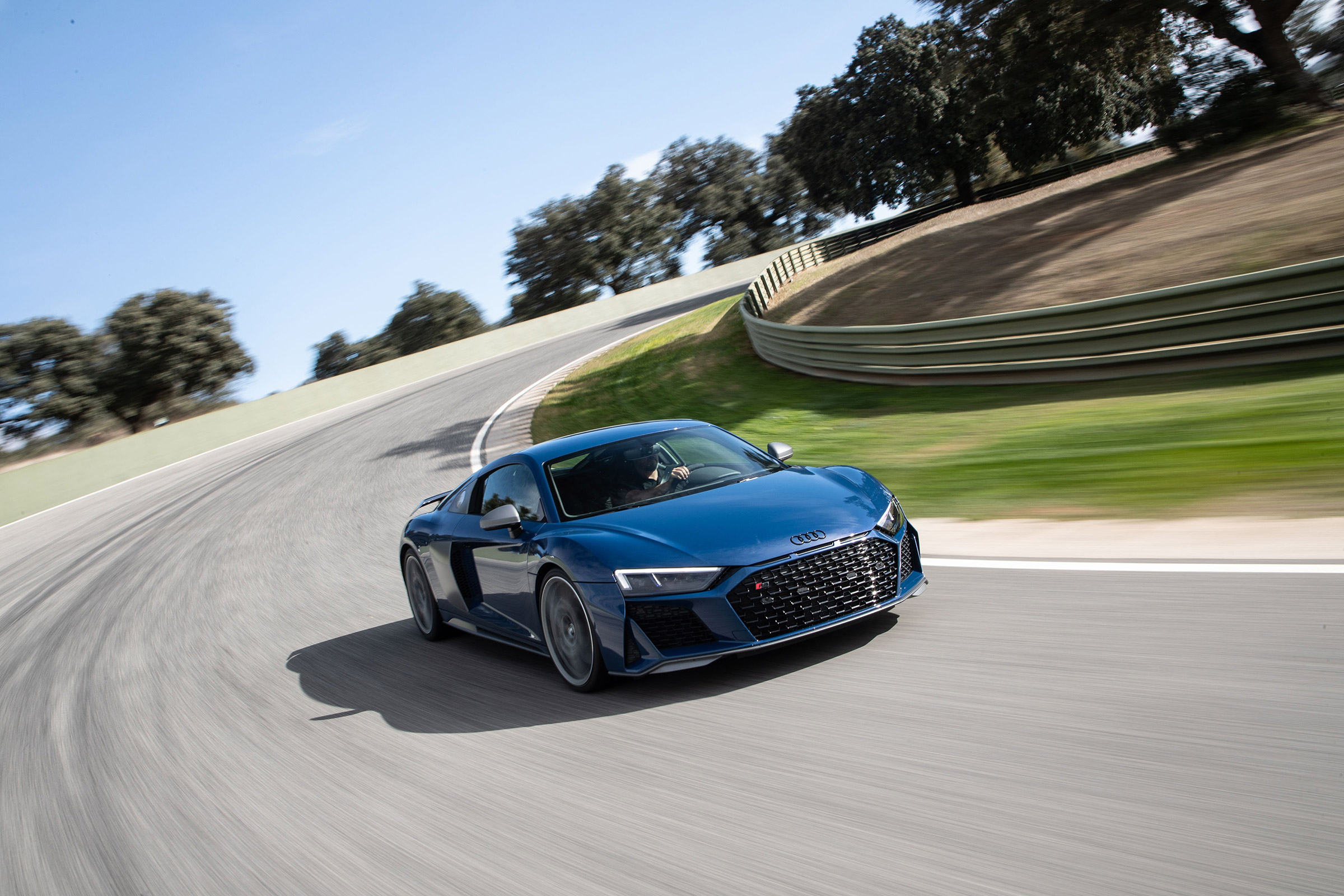 Audi R8 facelift review - front quarter