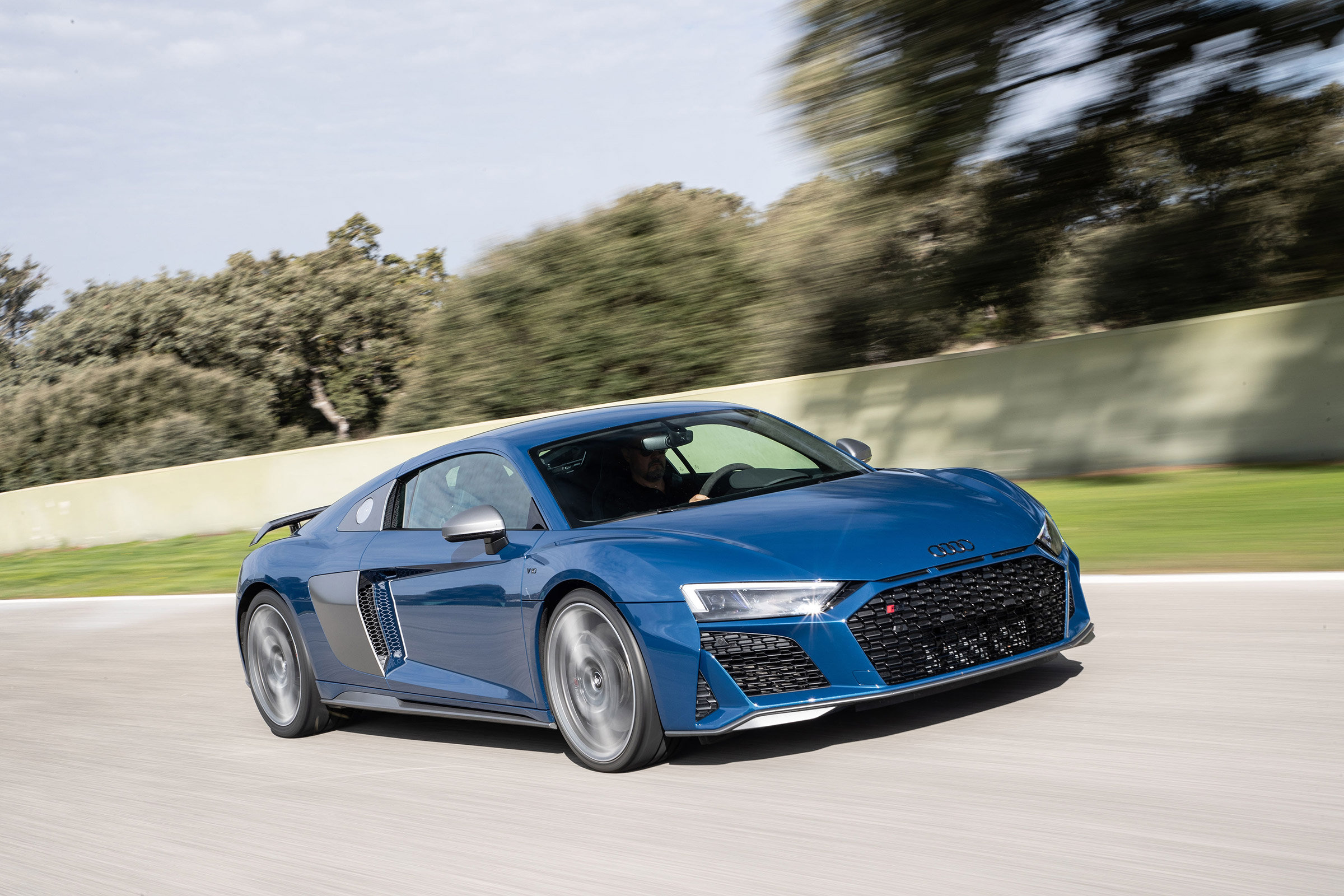 Audi R8 facelift review - front