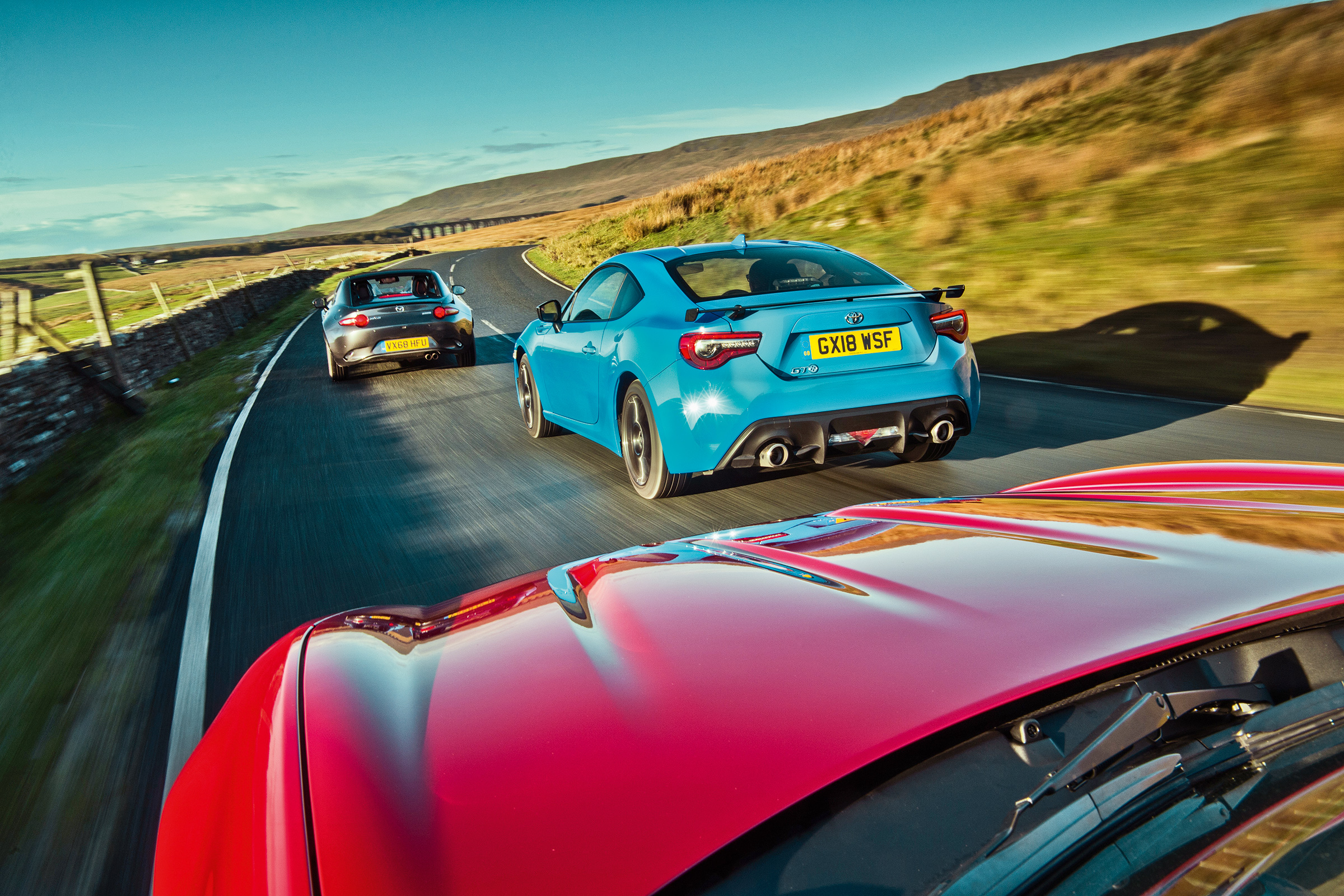 Mazda MX-5 vs Toyota GT86 vs Abarth 124 Spider rear