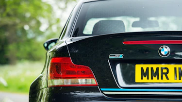 MMR BMW 1M Coupe - badge