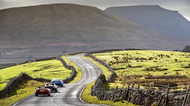 Mazda MX-5 vs Toyota GT86 vs Abarth 124 Spider
