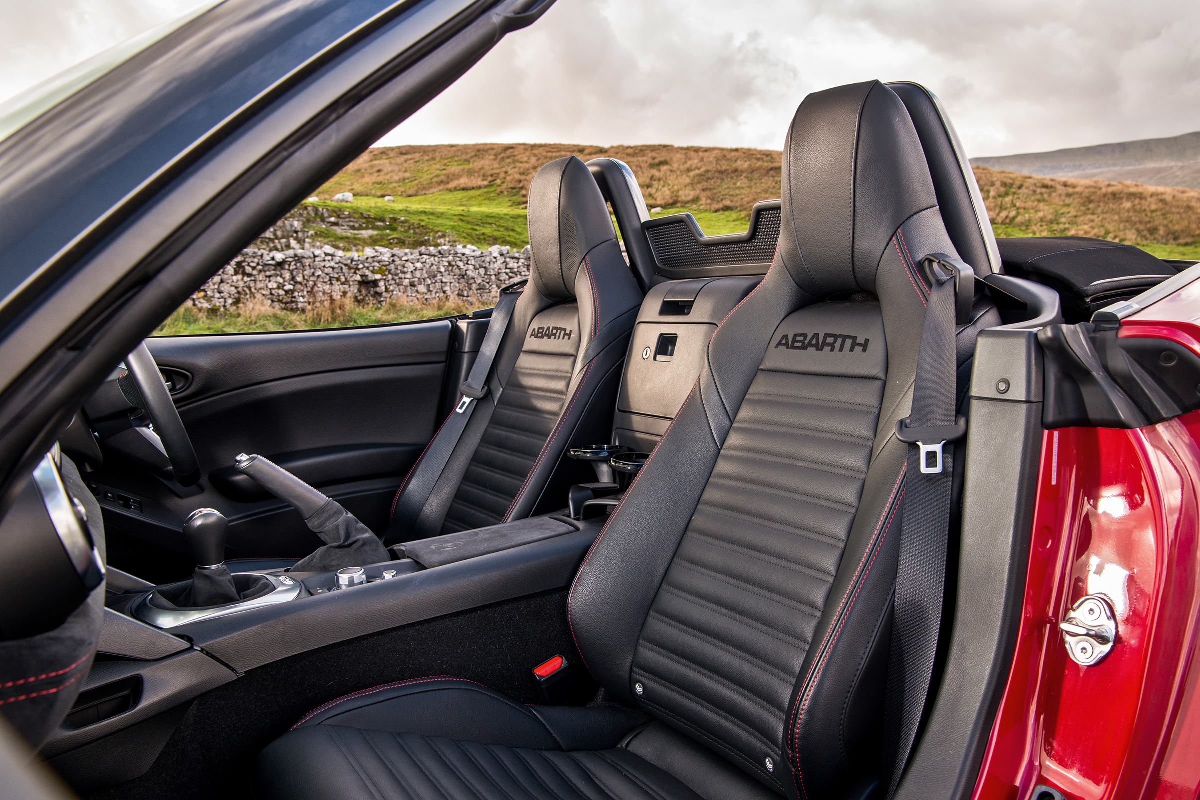 Abarth 124 Spider interior