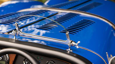 Morgan Plus 8 50th Anniversary Edition - screen