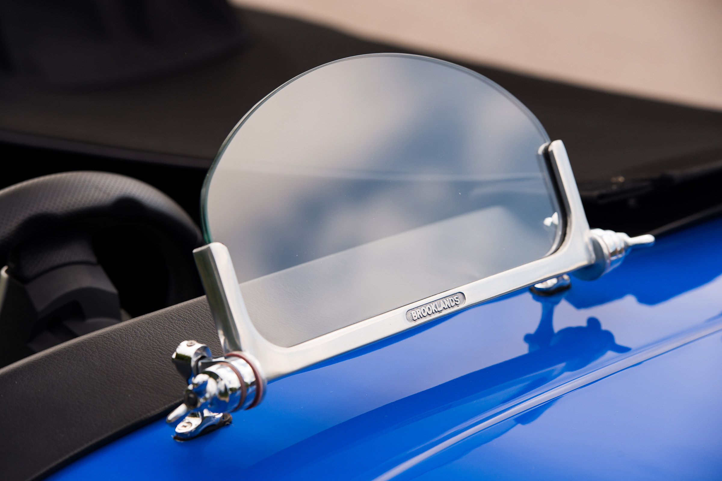 Morgan Plus 8 50th Anniversary Edition - screen