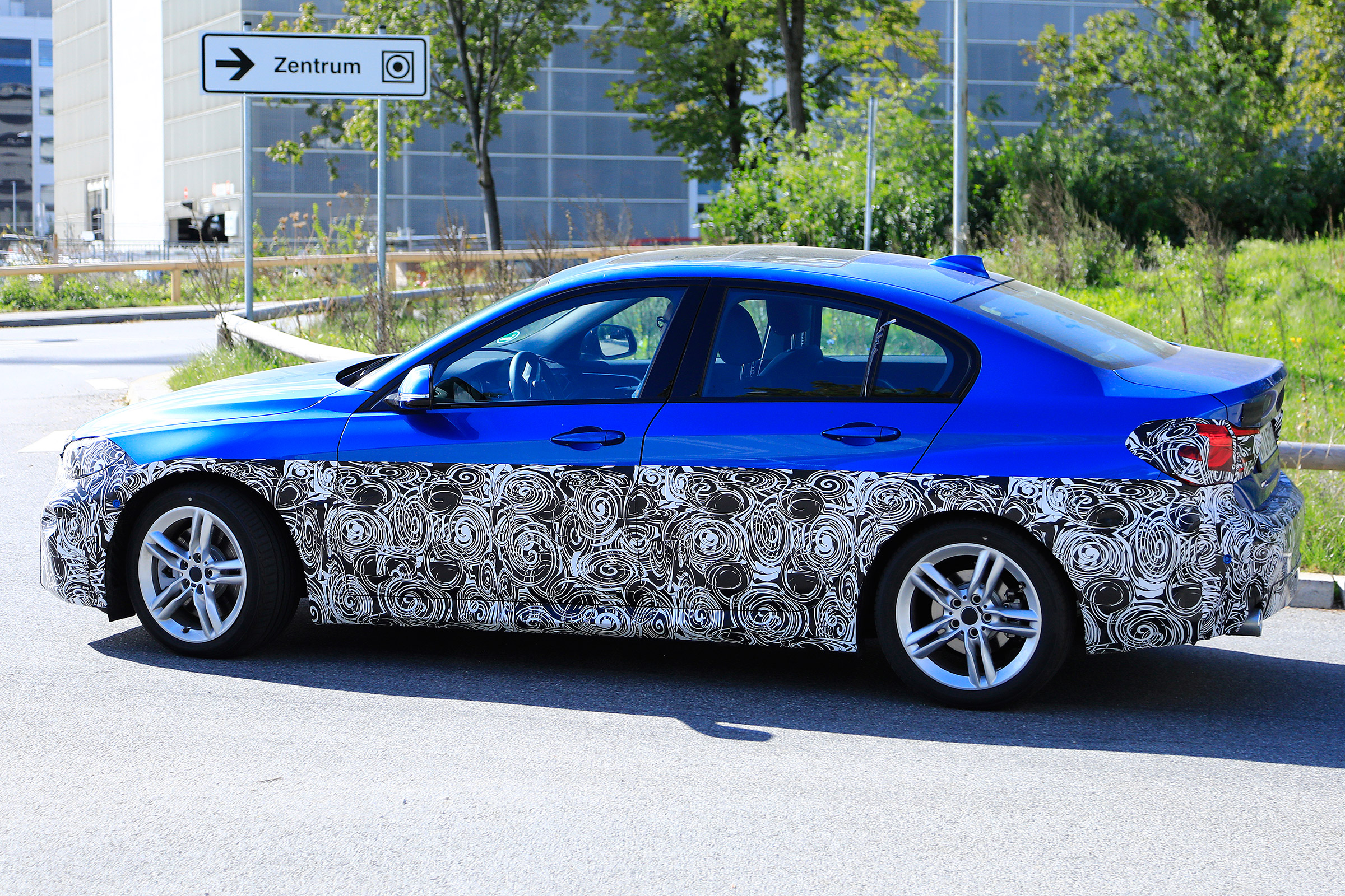 BMW 1-series saloon - side