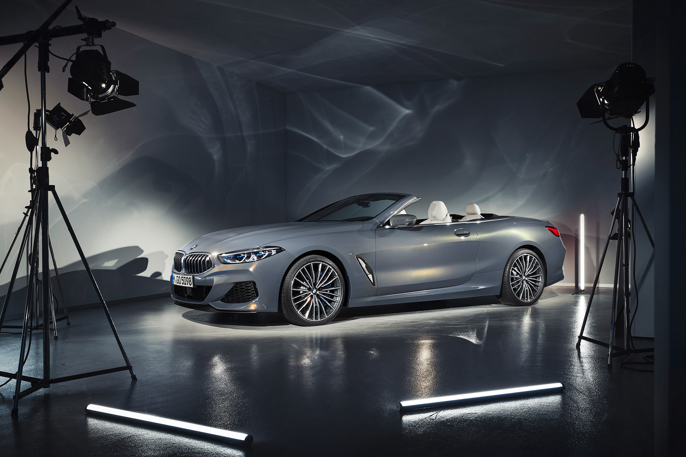 BMW 8-series Convertible - front