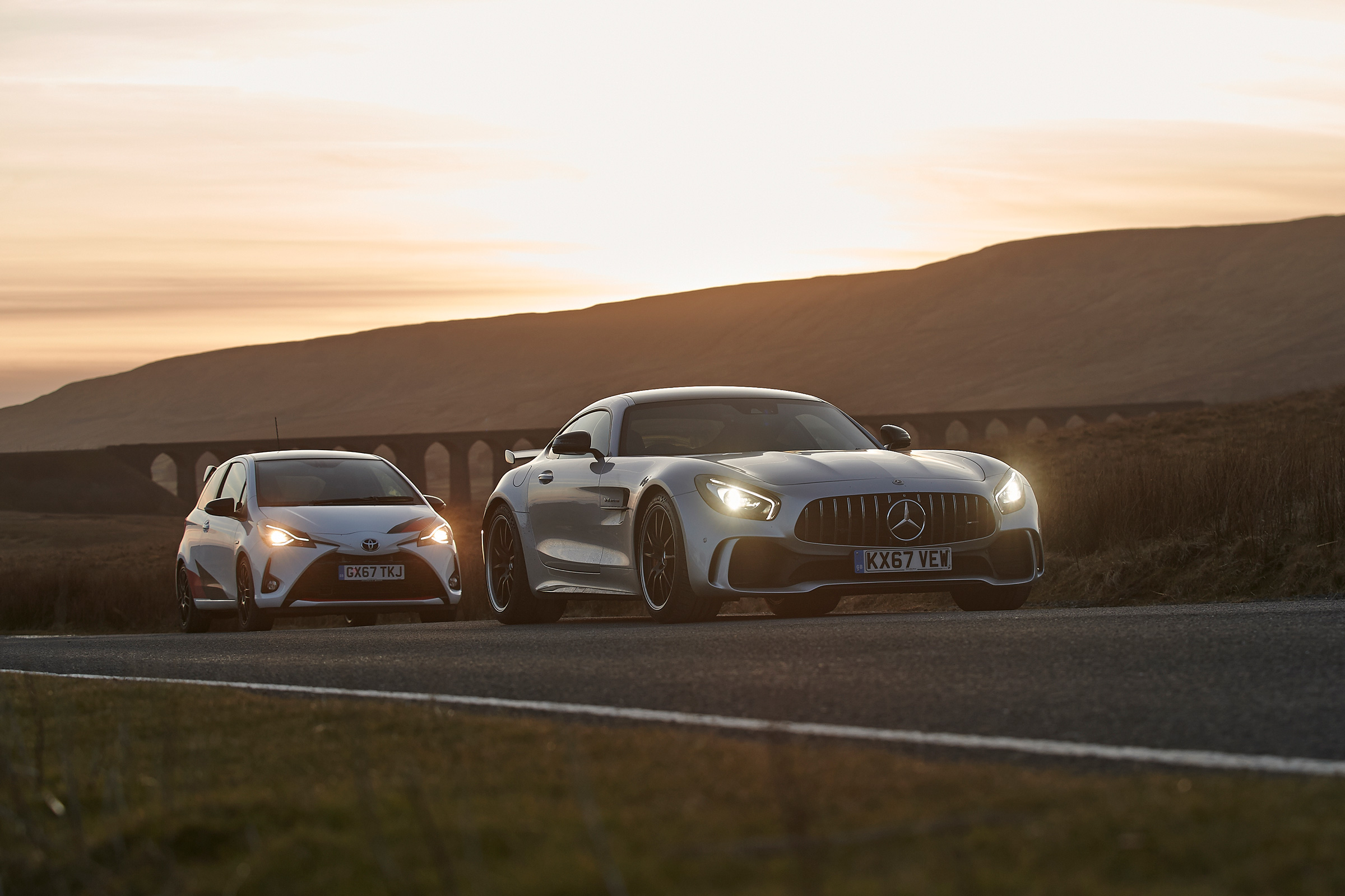 Yaris GRMN &amp; Mercedes-AMG GT R sunset 