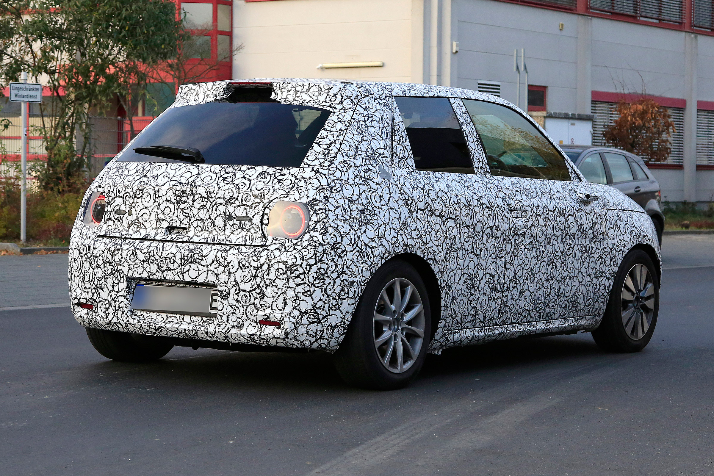Honda Urban EV spy - rear quarter
