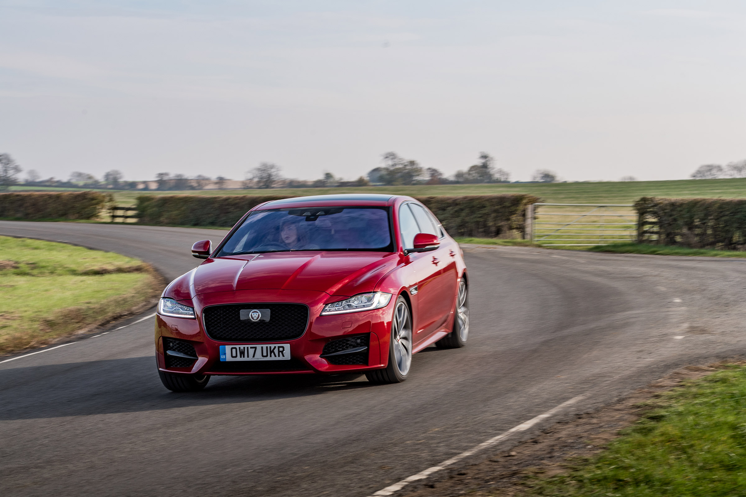 Jaguar XF 300 petrol - front