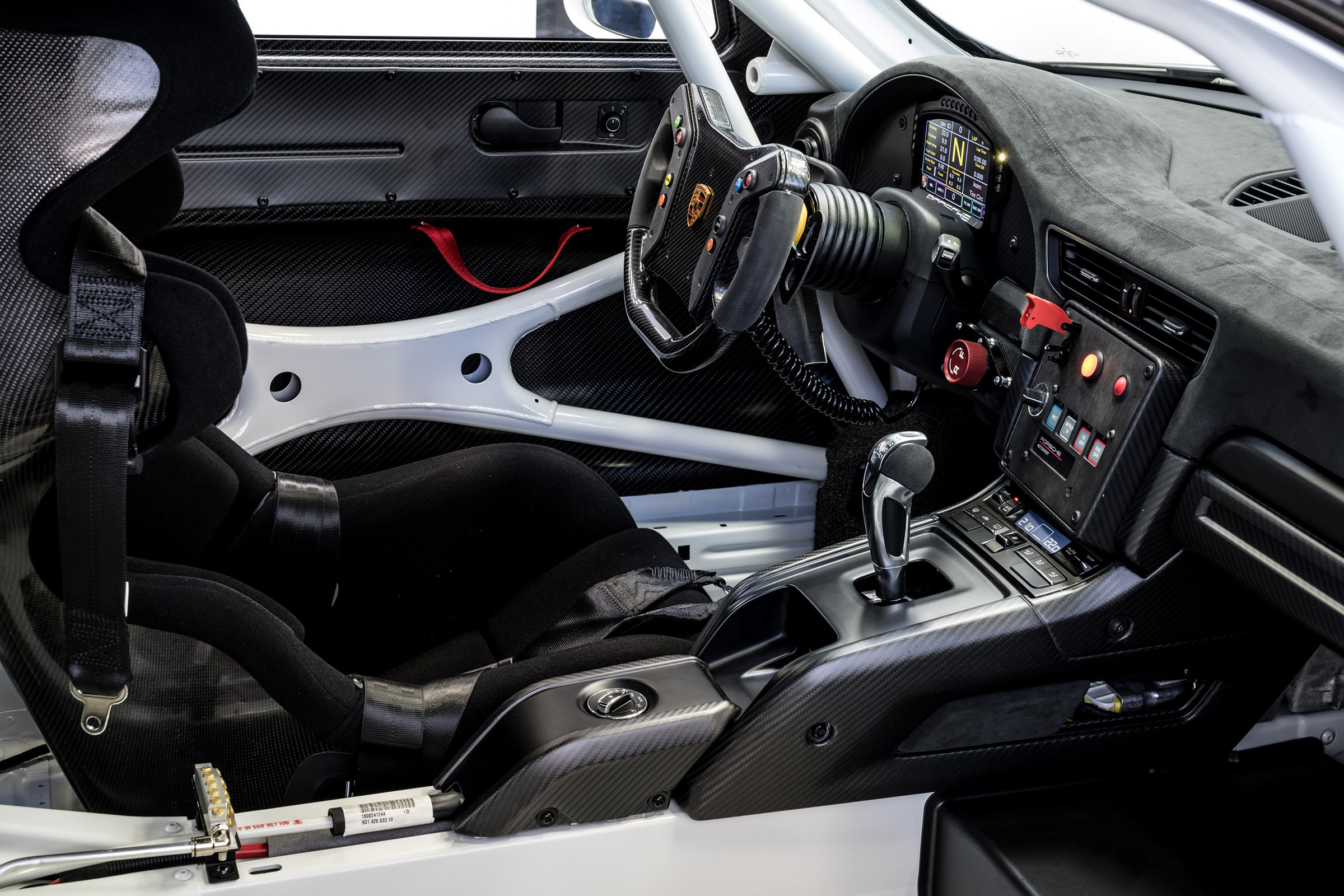 Porsche 911 GT2 RS Clubsport - interior