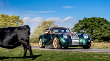 Morgan Aero GT - cows