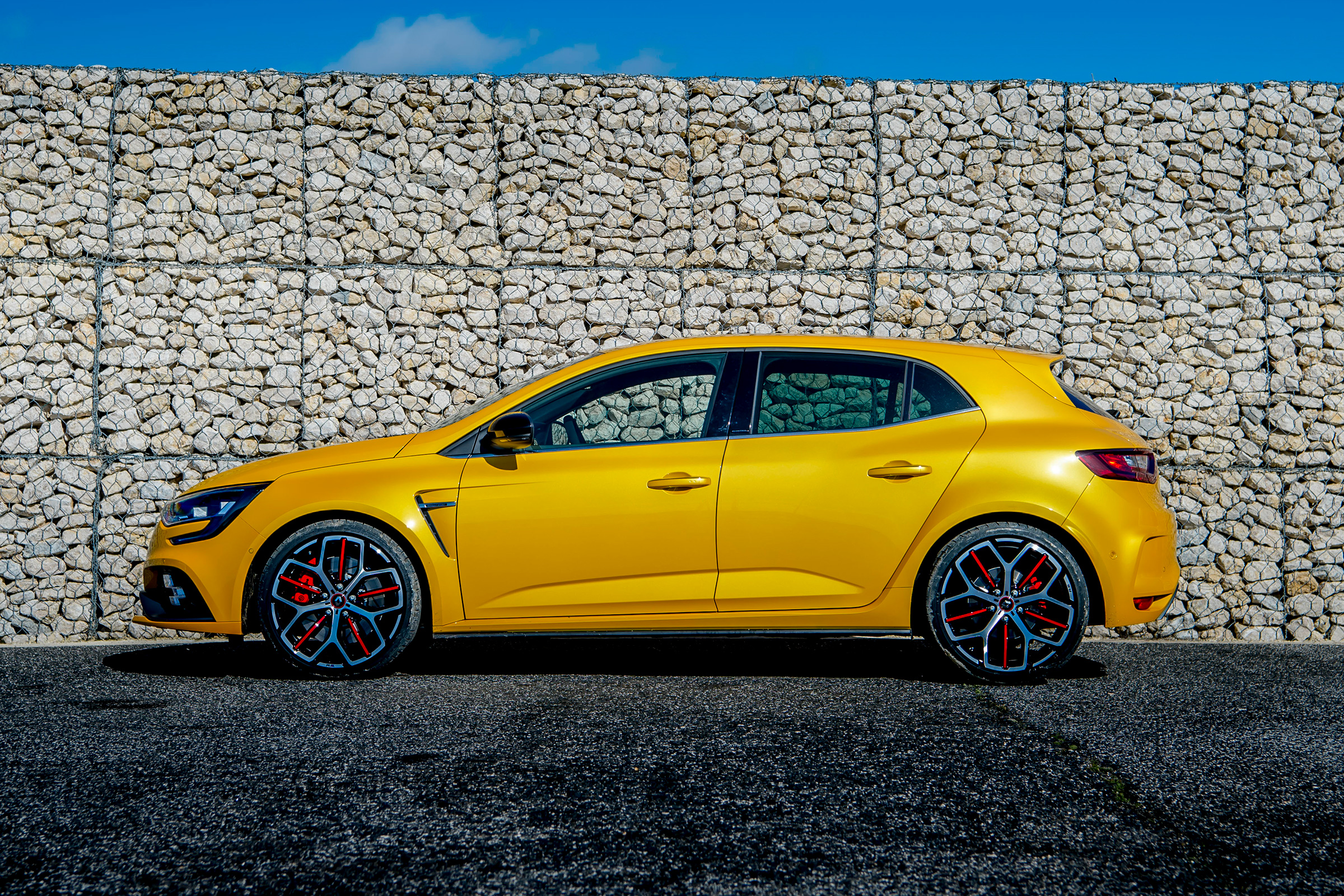 Renault Megane RS300 side