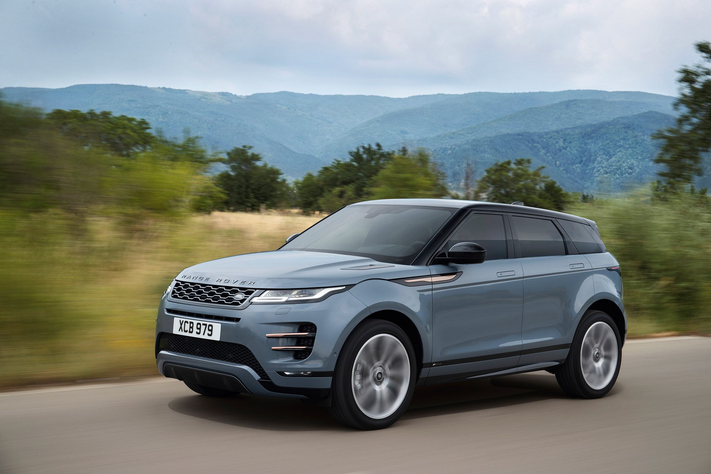 Range Rover Evoque - front quarter