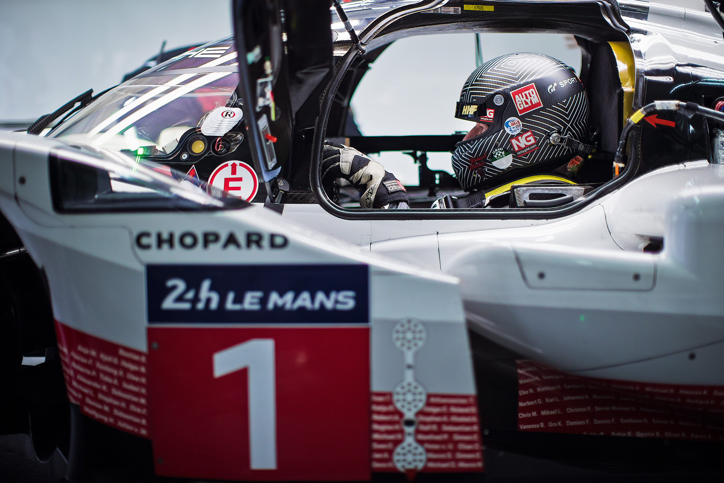 Porsche 919 Hybrid cockpit