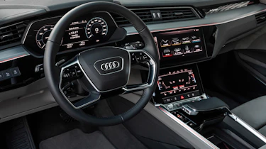 Audi e-tron 2019 interior