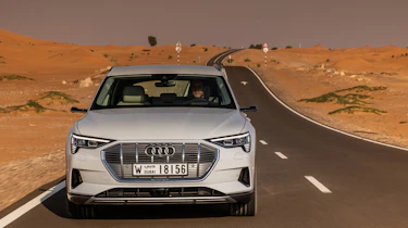 Audi e-tron 2019 head on