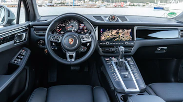 Porsche Macan S driven - Miami Blue dash
